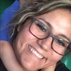 Meet your Posher, Adriana